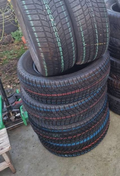 Vand 4 anvelope iarna 205/60R16