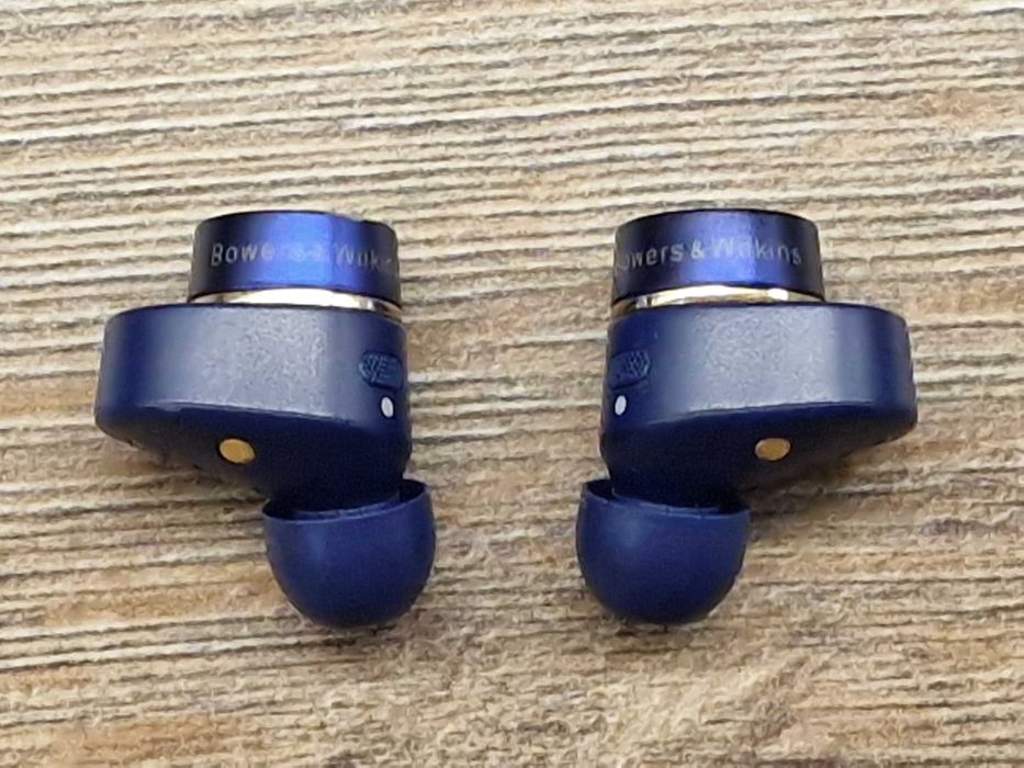 Слушалки Bower&Wilkins PI7