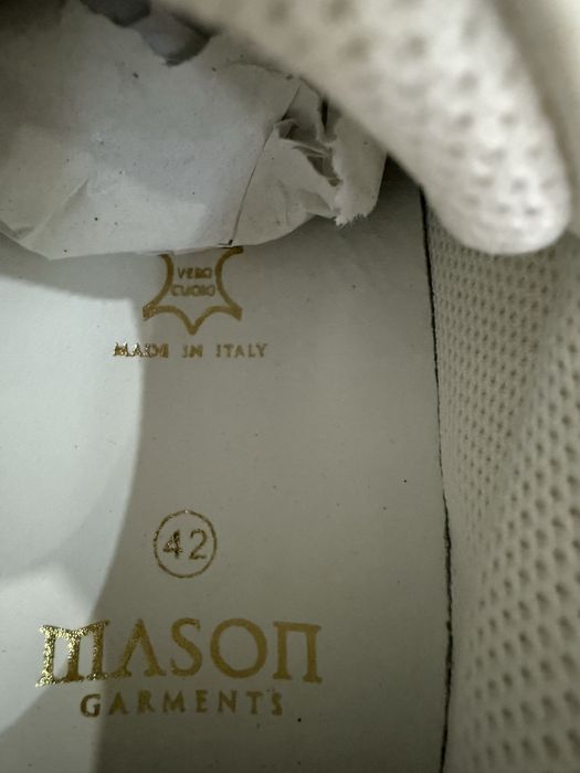 Vand Adidasi Mason garments NOI