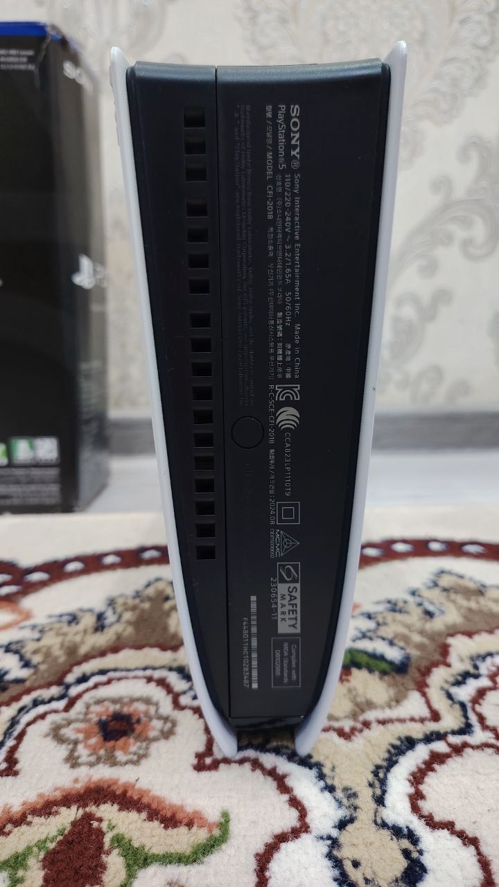 playstation 5 slim 1 Tb 2 джойстик охлаждения бонус и игры есть