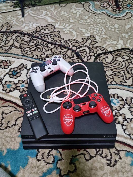 Playstation 4 Pro + TV 32 PS4