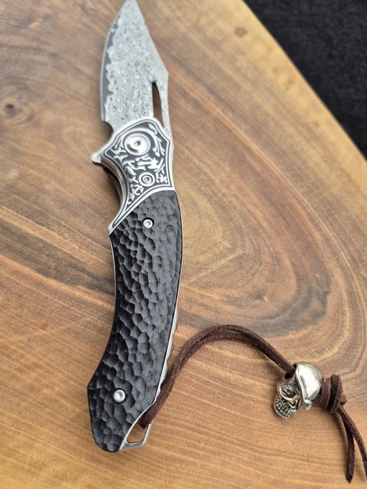 Уникален сгъваем нож дамаска стомана с кожена кания