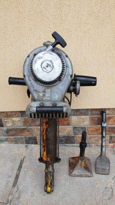 Picamer - Ciocan demolator ,  WACKER  , cu multe -accesorii-