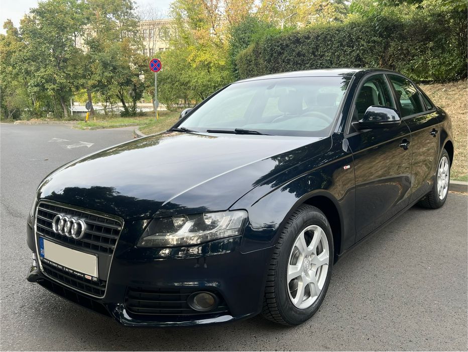 •Audi A4 B8 2009 2.0TDI Berlina•