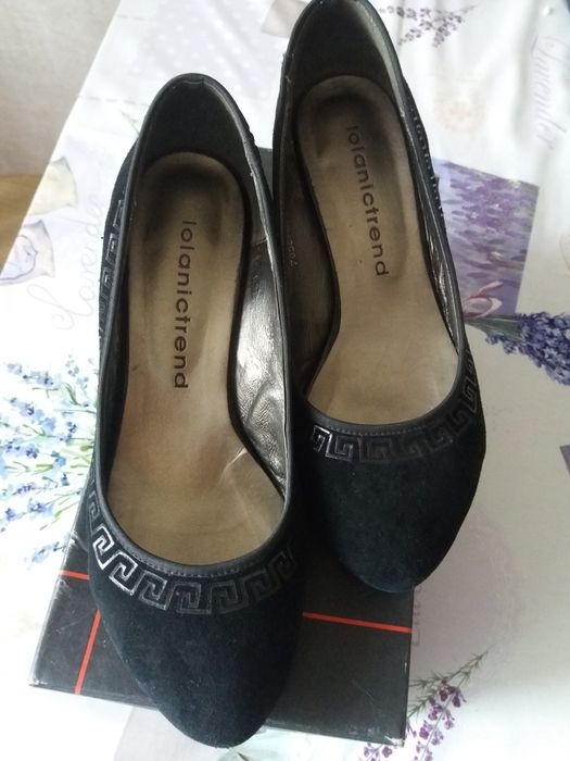 Туфли замшевые, балетки, кроссовки р. 37,38