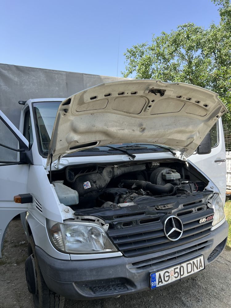 Autoutilitara mercedes 616
