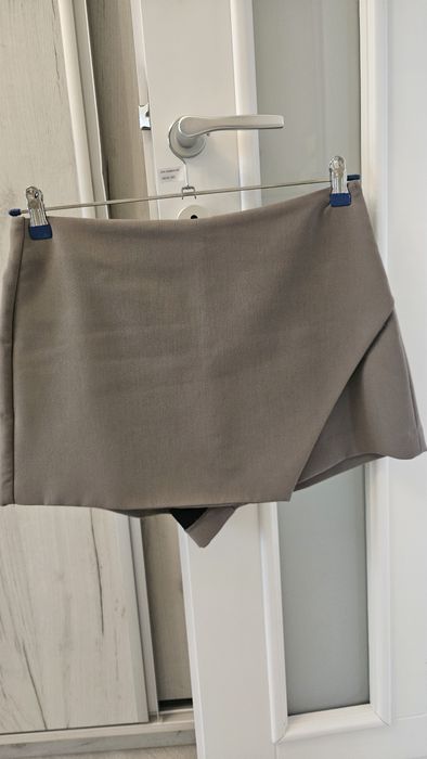 Fusta pantalon zara mas L