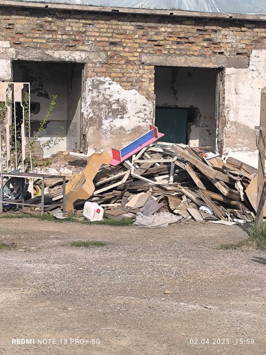 Мебелдан чиккан отход ва утинлар сотилади яхши турибди опилка хам бор