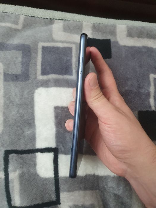 Srochna sotiladi Xiaomi Redmi Note 9S 4+1/64Gb Original Xolati yaxshi