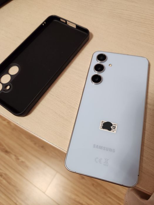 Samsung s24 Fe, utilizat foarte puțin