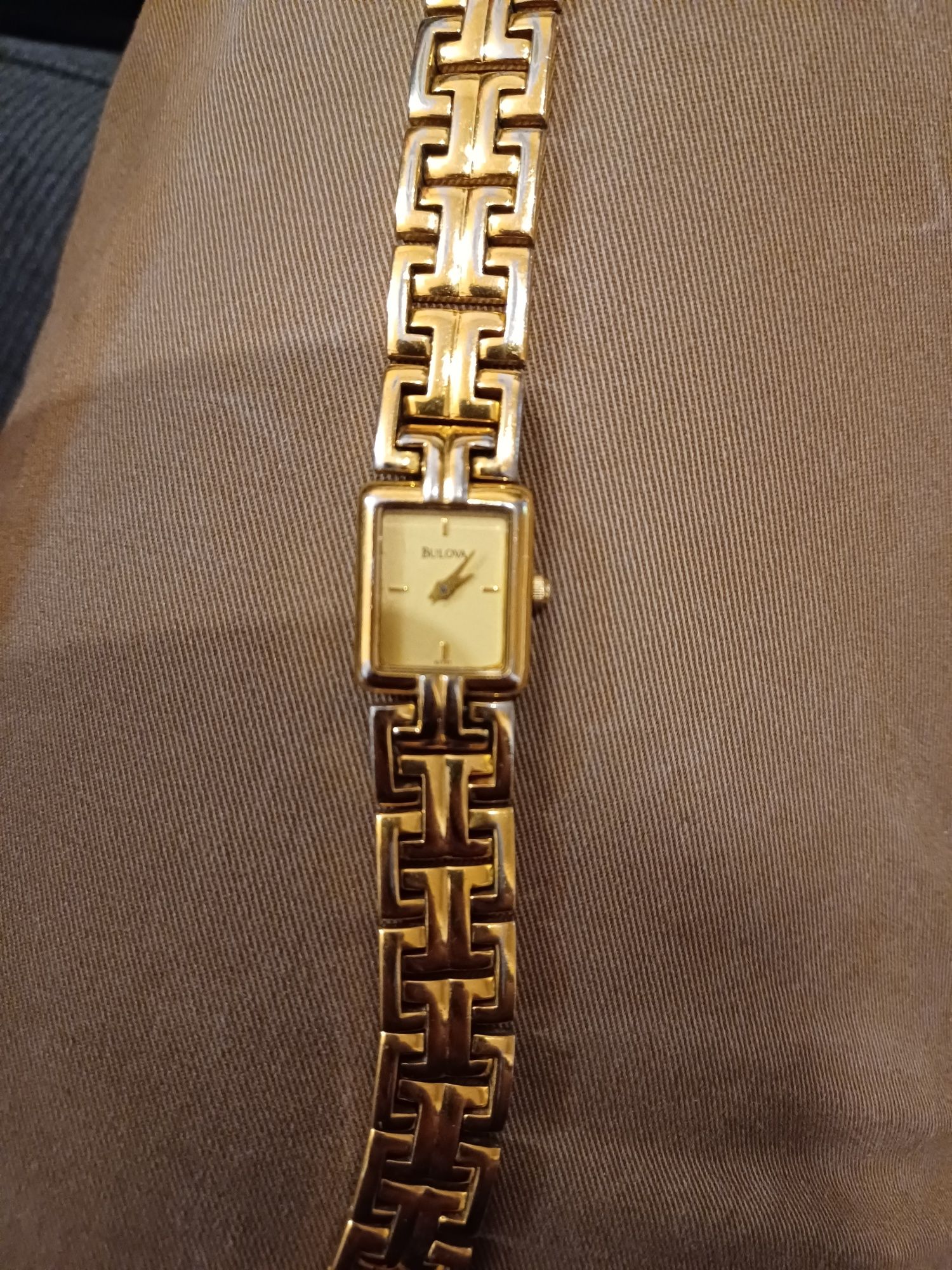 Vintage Bulova позлатен дамски часовник