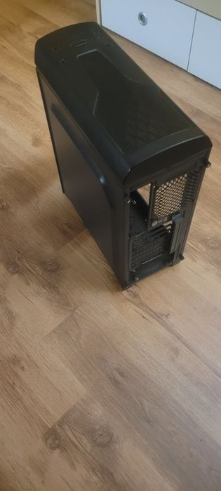 Carcasa PC thermaltake versa n26