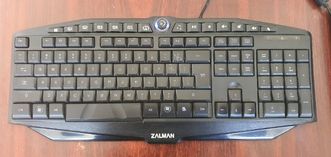 Monitor LED Samsung Smart M7-garantie-3.6luni-Tastatura pc ZALMAN