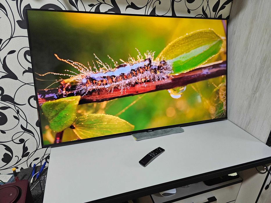 ПРОДАМ 50" SMART 4K UHD Samsung UE50TU8000U. Состояние ОТЛИЧНОЕ.