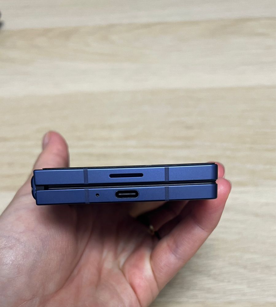 Samsung Galaxy Z Fold 6