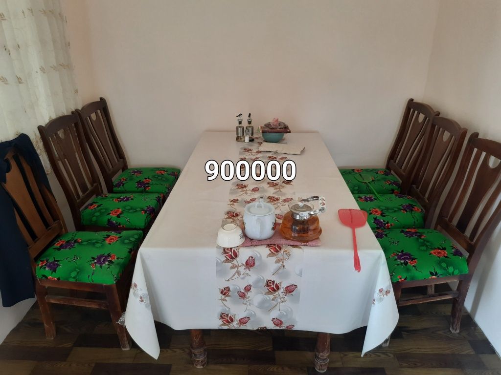 Продам столы стули