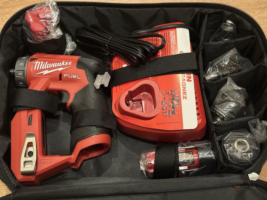 Акумулаторен винтоверт MILWAUKEE M12FDDXKIT 2 батерии и зарядно