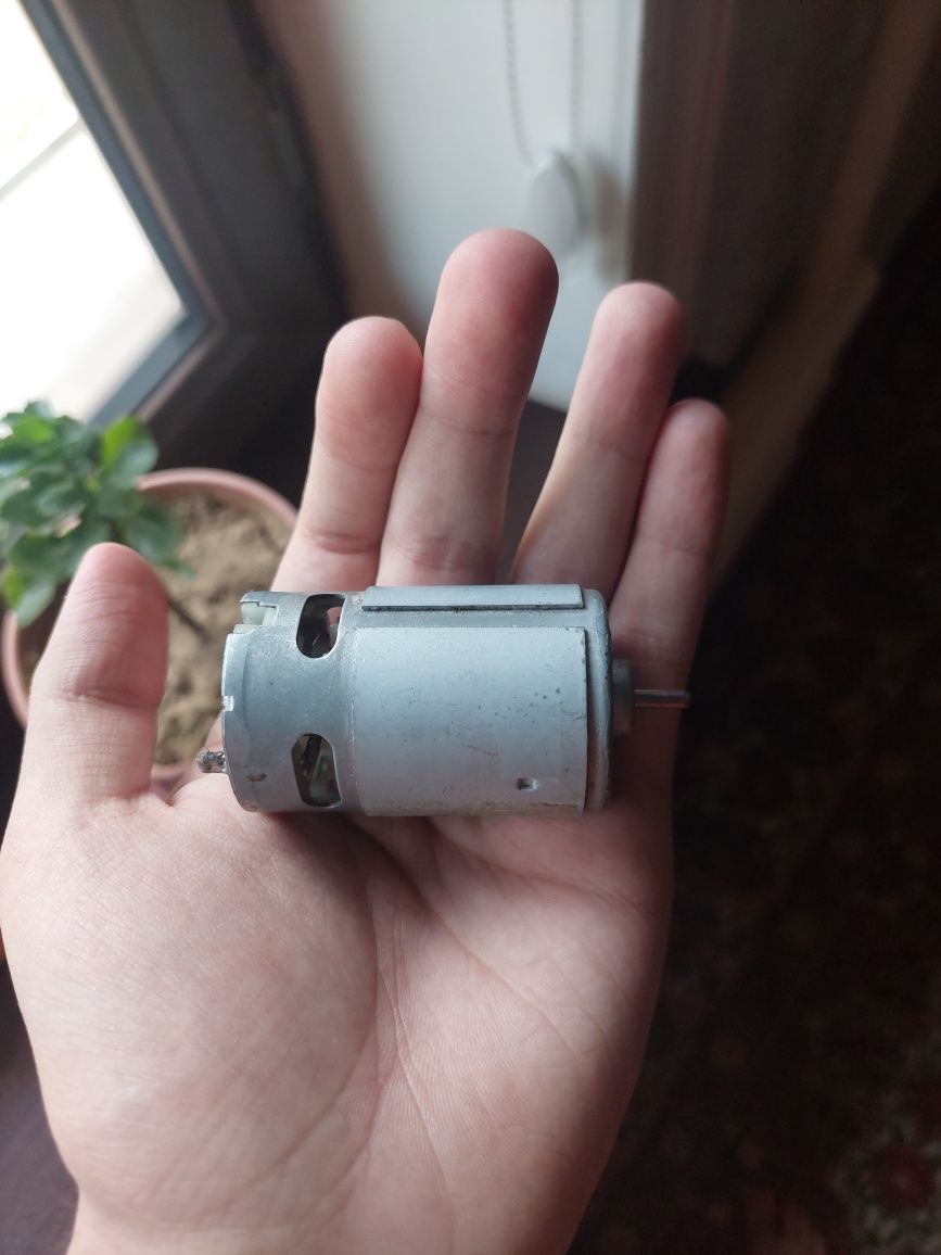 Motor sotiladi yangide
