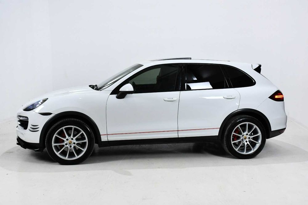 Porsche Cayenne 2012/Alb