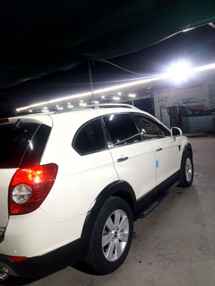 KAPTIVA Aftomat yangi ,motor 3.2