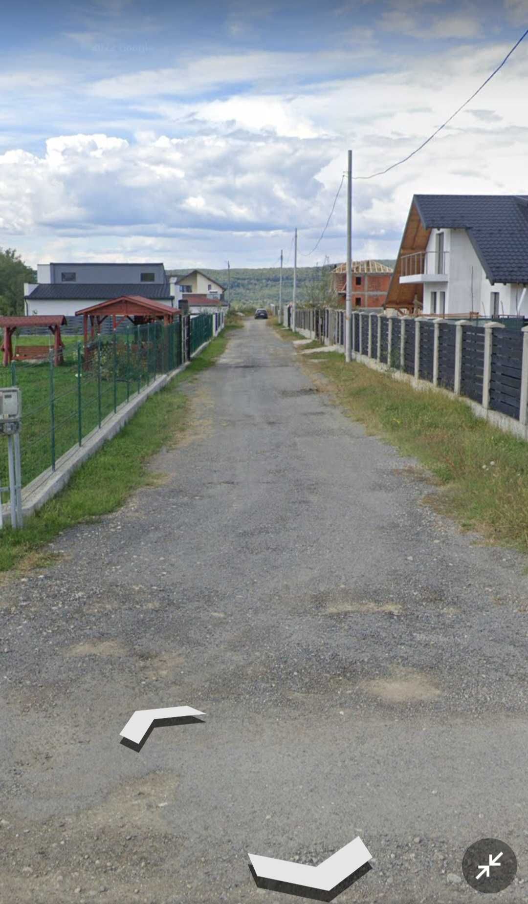 Teren intravilan Mioveni 700m