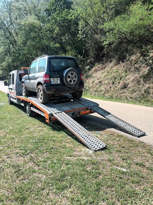 Tractări auto utilaje non stop