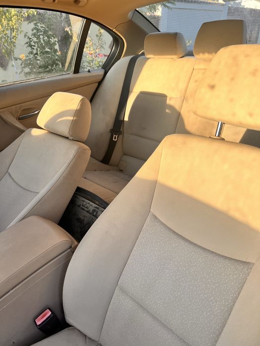 Dezmembrez E90 2.0 benzina