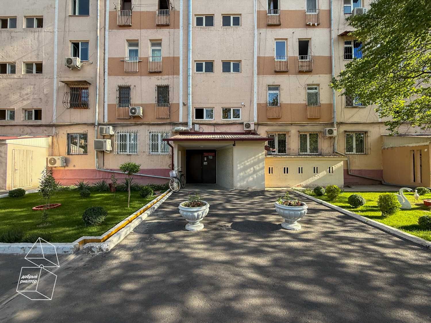 (Добрый) Лабзак 67 м² 3 ком Французская планировка Новый лифт Видовая