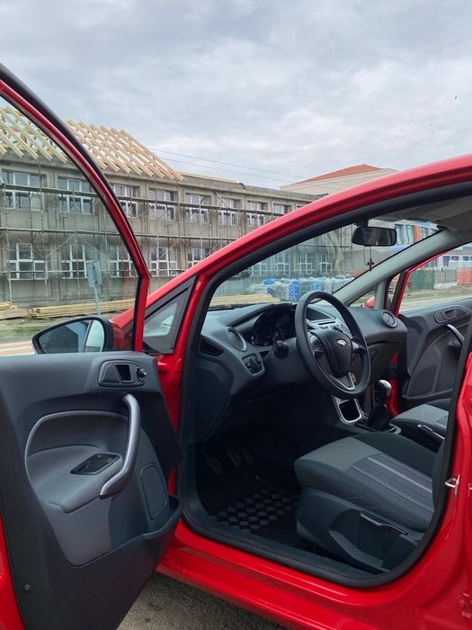 Ford Fiesta 1.3 Benzină — 2010 — Doar 5.000 km —