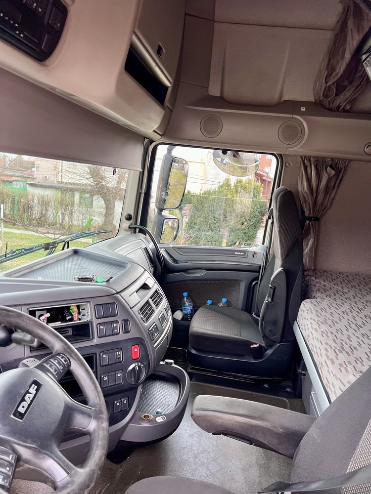 Влекач DAF XF 460