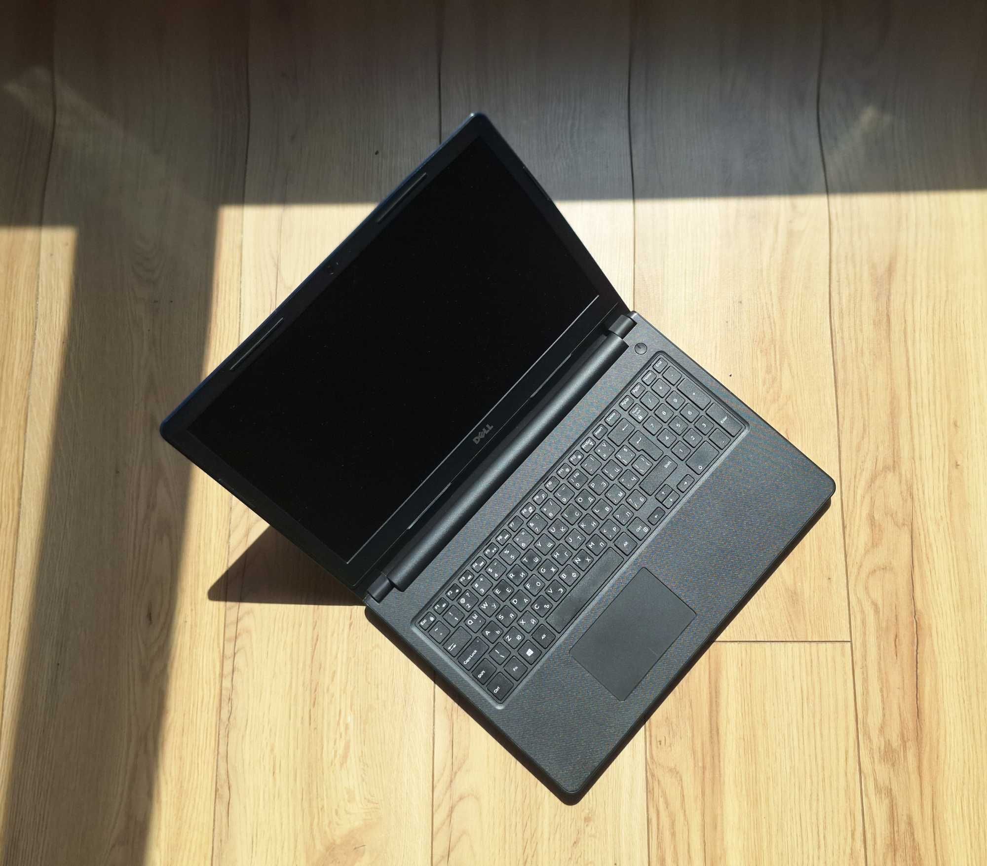 15.6' Dell Intel Core i5-8250u/8GB DDR4/AMD Radeon 520M 2GB GDDR5/1000