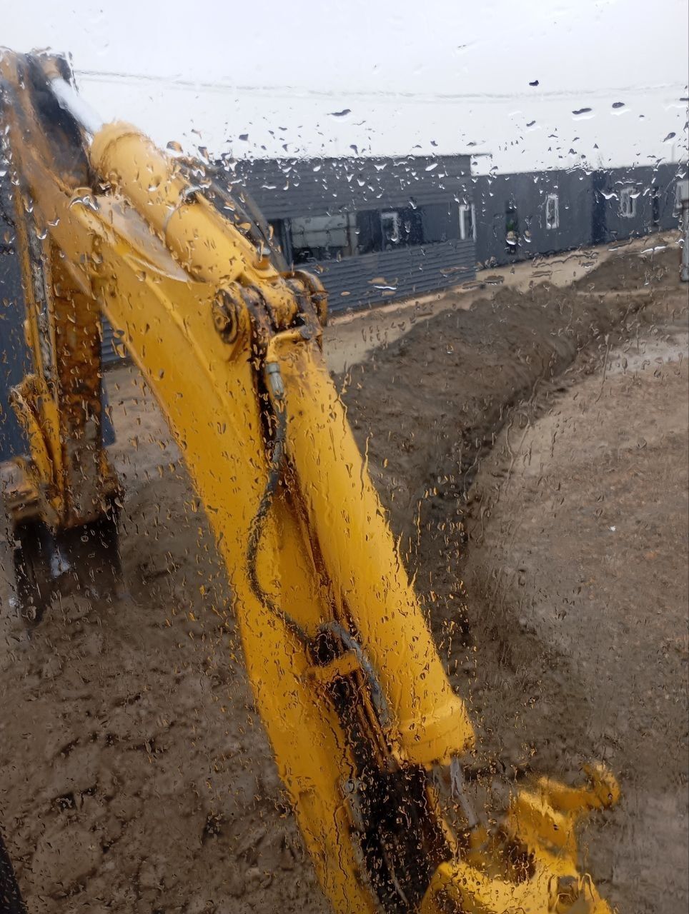 Ekiskvatr yuklagich jcb