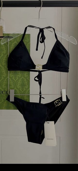 Costum de baie Gucci, model 2026