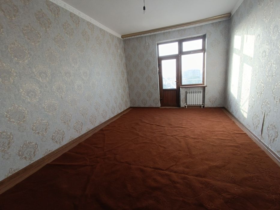 1/4/5 сотилади 47.5м²