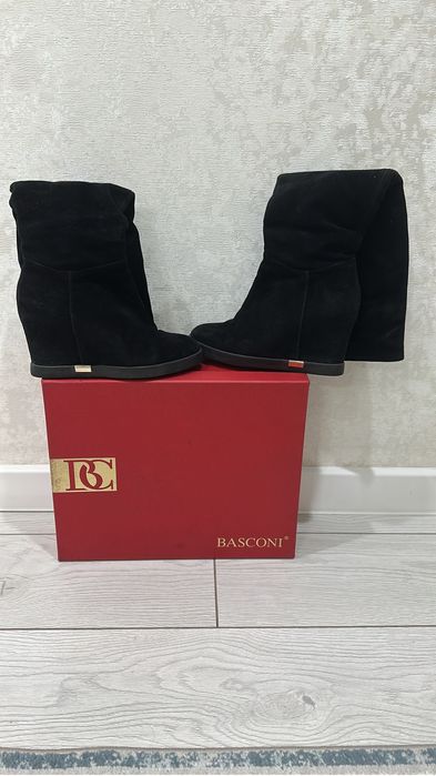 Продам зимние сапоги