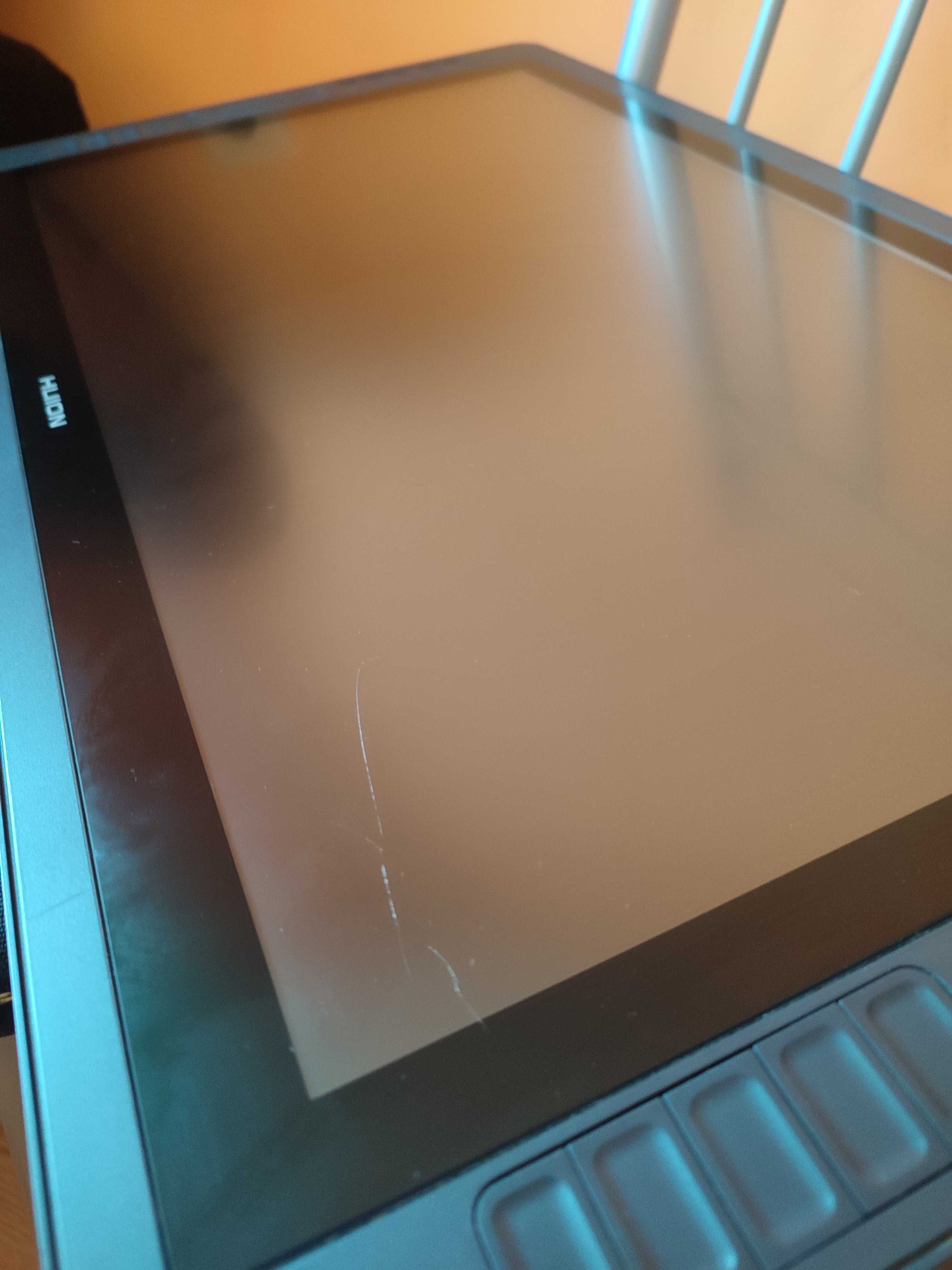 Графичен дисплей таблет HUION GT-221 Pro