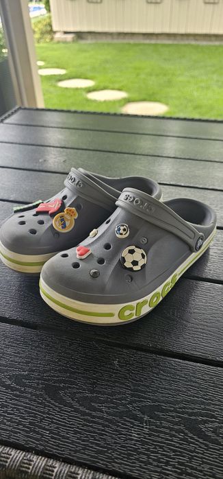 Vând crocs copii