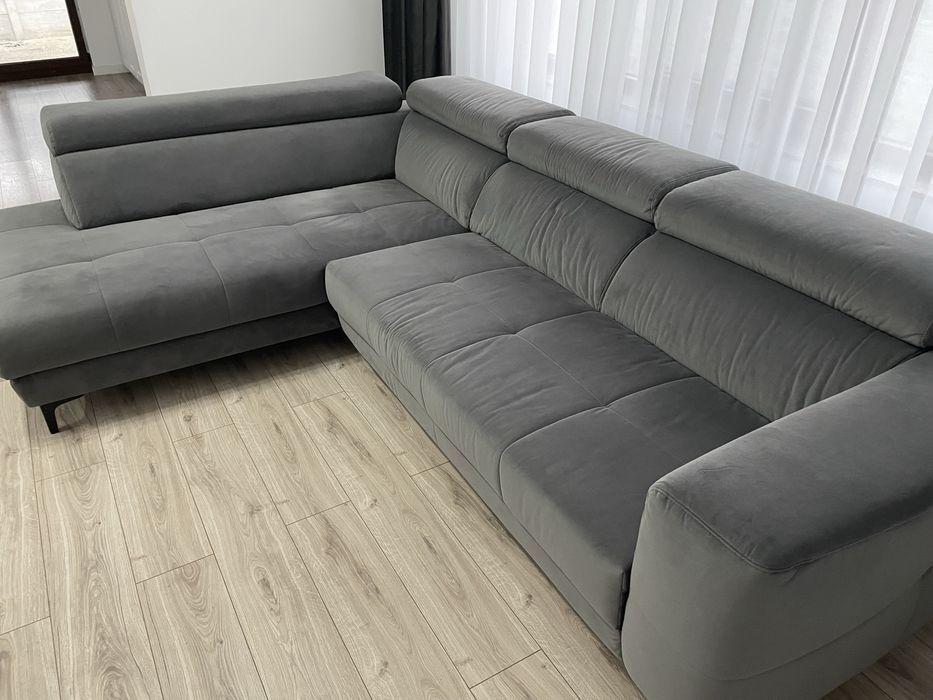 Canapea Moemax cu tetiere reglabile