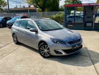 Peugeot 308 308 2015 1.6 diesel 120 cai euro6 bixenon leduri de zi km reali
