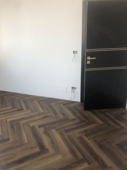 Montez parchet plinta usi