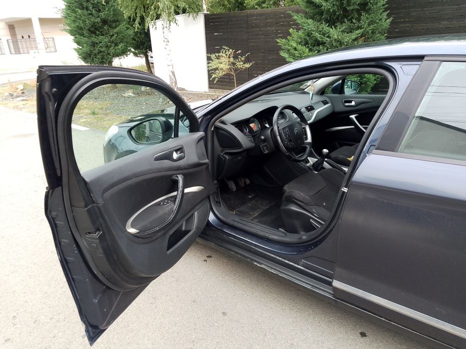 Vând citroën C5 în stare bună de funcționare filtru ulei schimbat