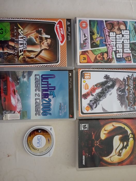 6 jocuri PSP impecabile la prețul de 200 lei toate