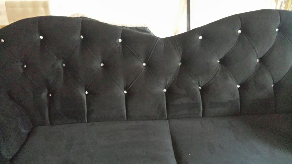 Canapea fluture pe stoc