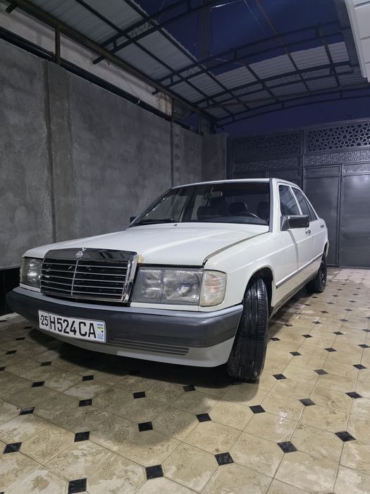 Mersedes benz 190 E