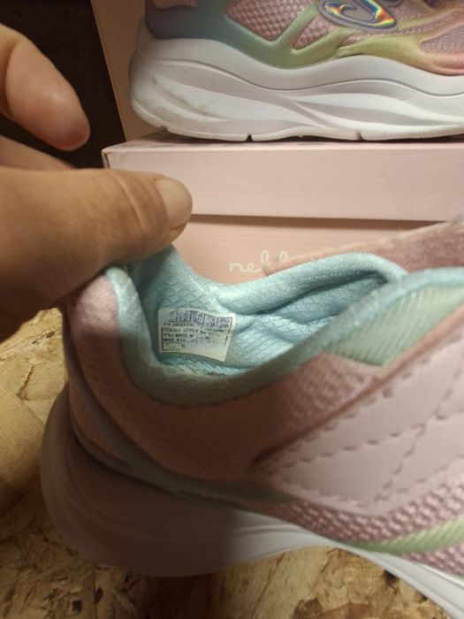 Adidași Skechers marimea 30