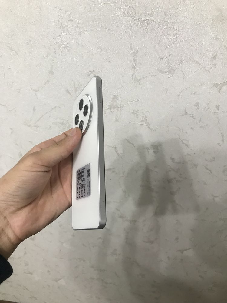 TECNO SPARK 30 с гаранте