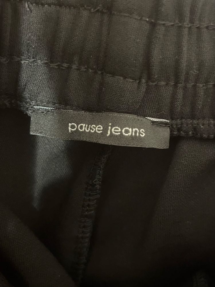 Pause Jeans анцунг