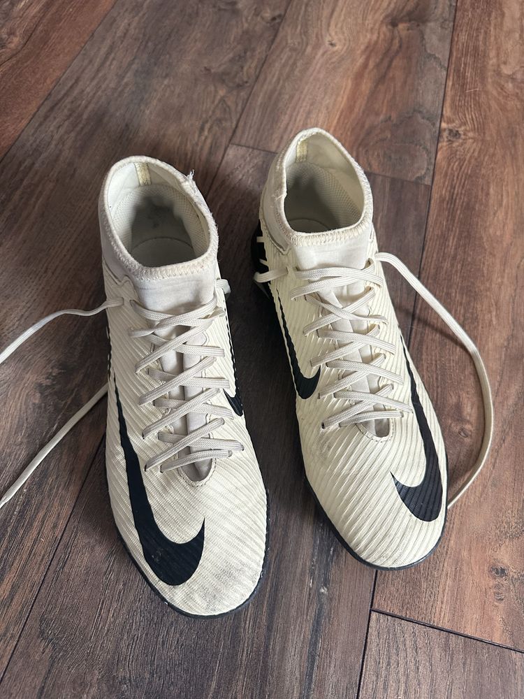 Футболни оригинални обувки Nike Стоножки
