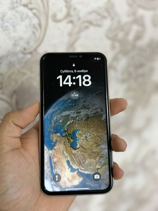 Продам Айфон 11 128гб