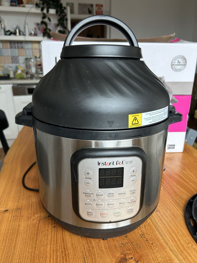 Мултикукър Instant Pot Duo Crisp + Air Fryer 8 литра